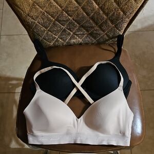 Lot Of 2 PINK Victoria's Secret Wear Everywhere Wireless Lightly Lined Bras Tan